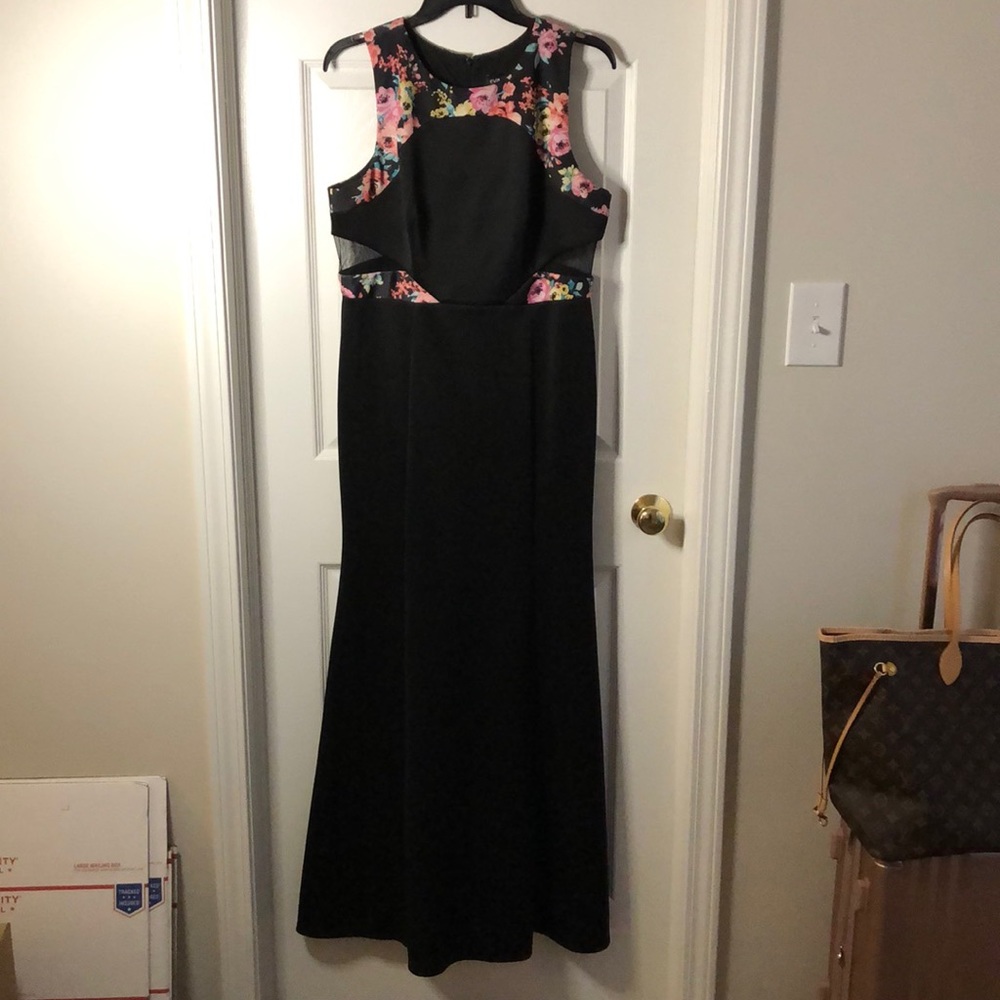 Beautiful black dress